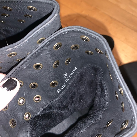 ⭐️HOST PICK⭐️[39]👢ALDO booties - Picture 5 of 12